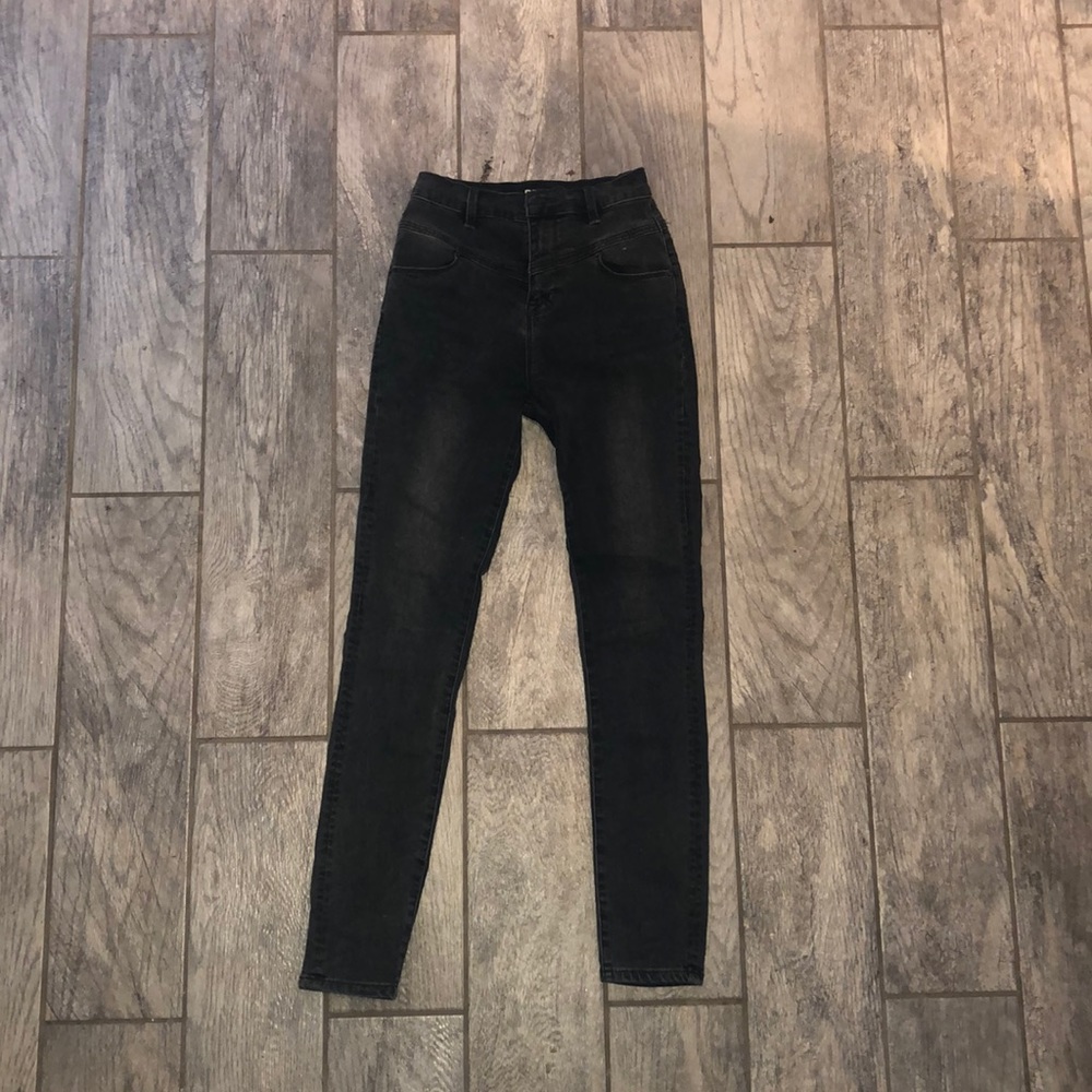 BDG High-Rise Jeans